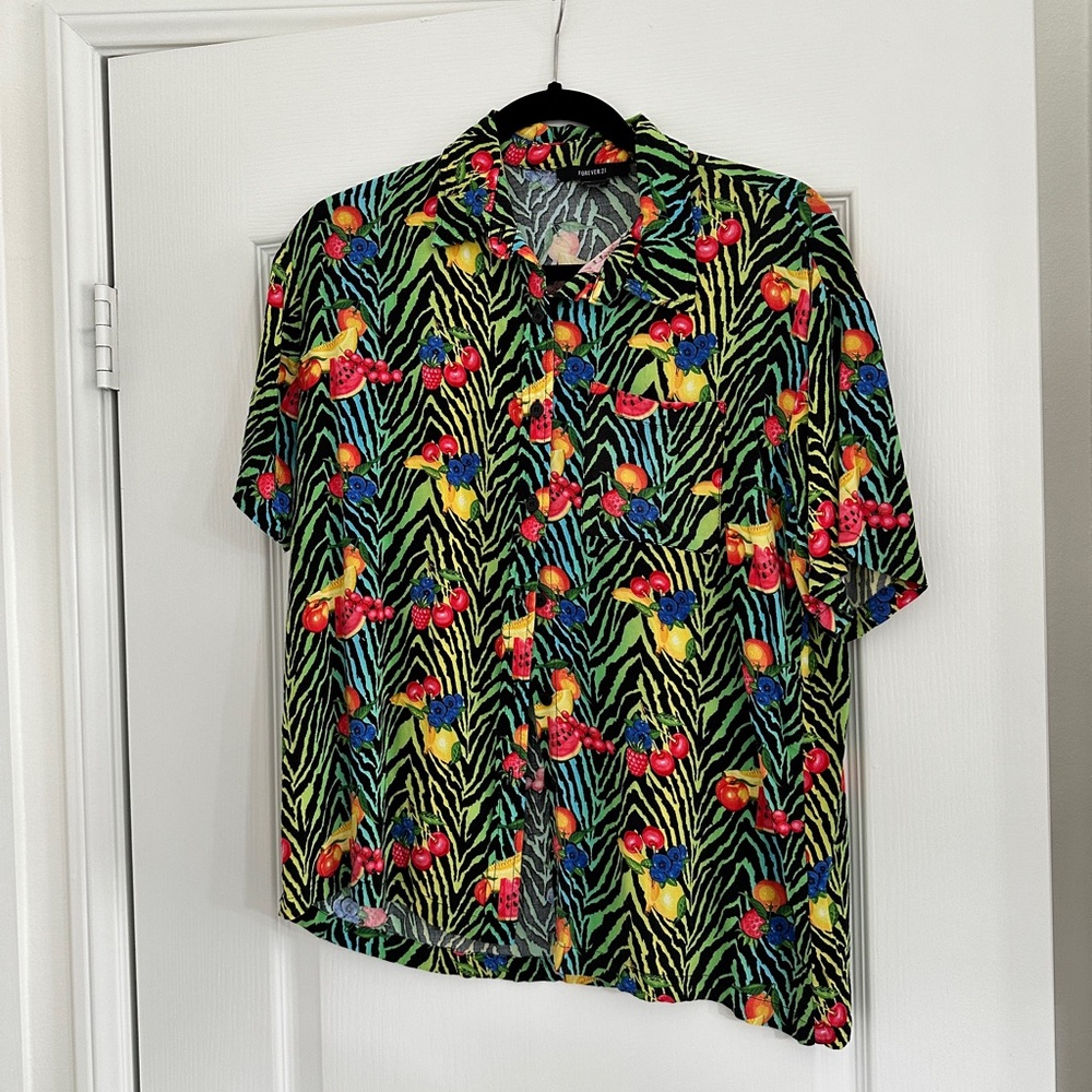 Forever 21 M Zebra Print Button Up